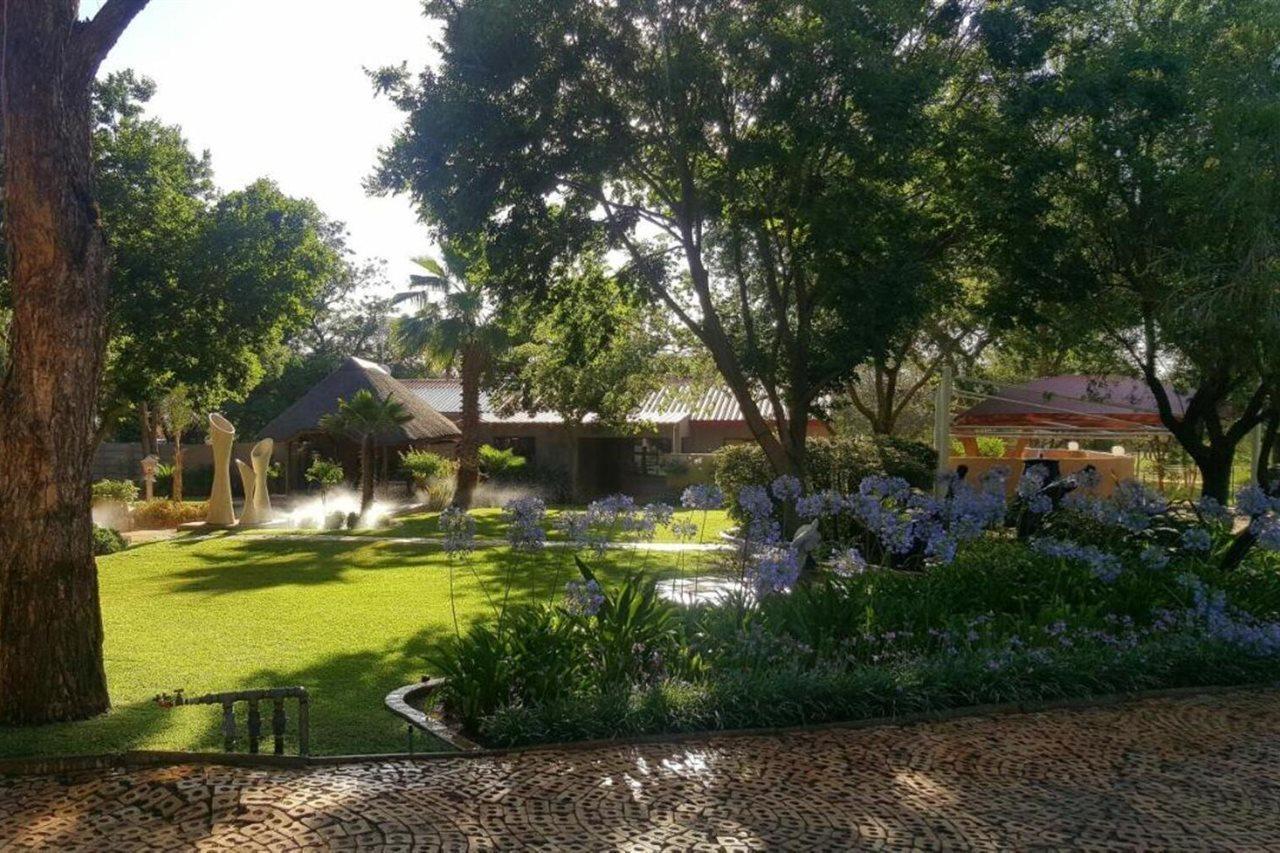 Butlers Crown Klerksdorp Exterior foto